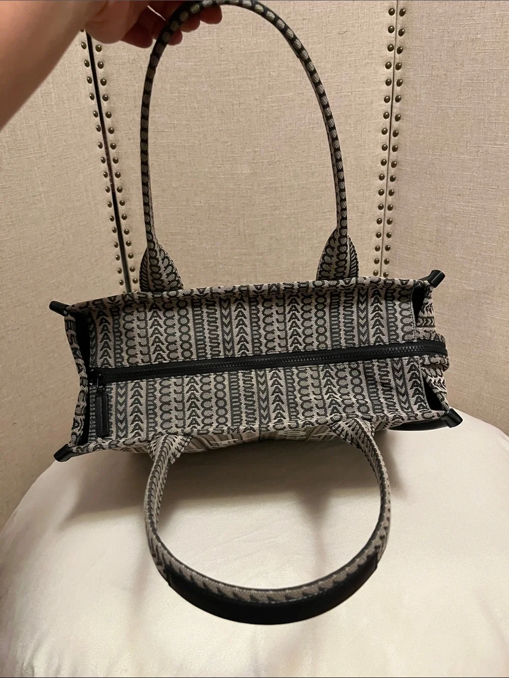 Marc Jacobs Large Jacquard Monogram Tote - Picture 11 of 16